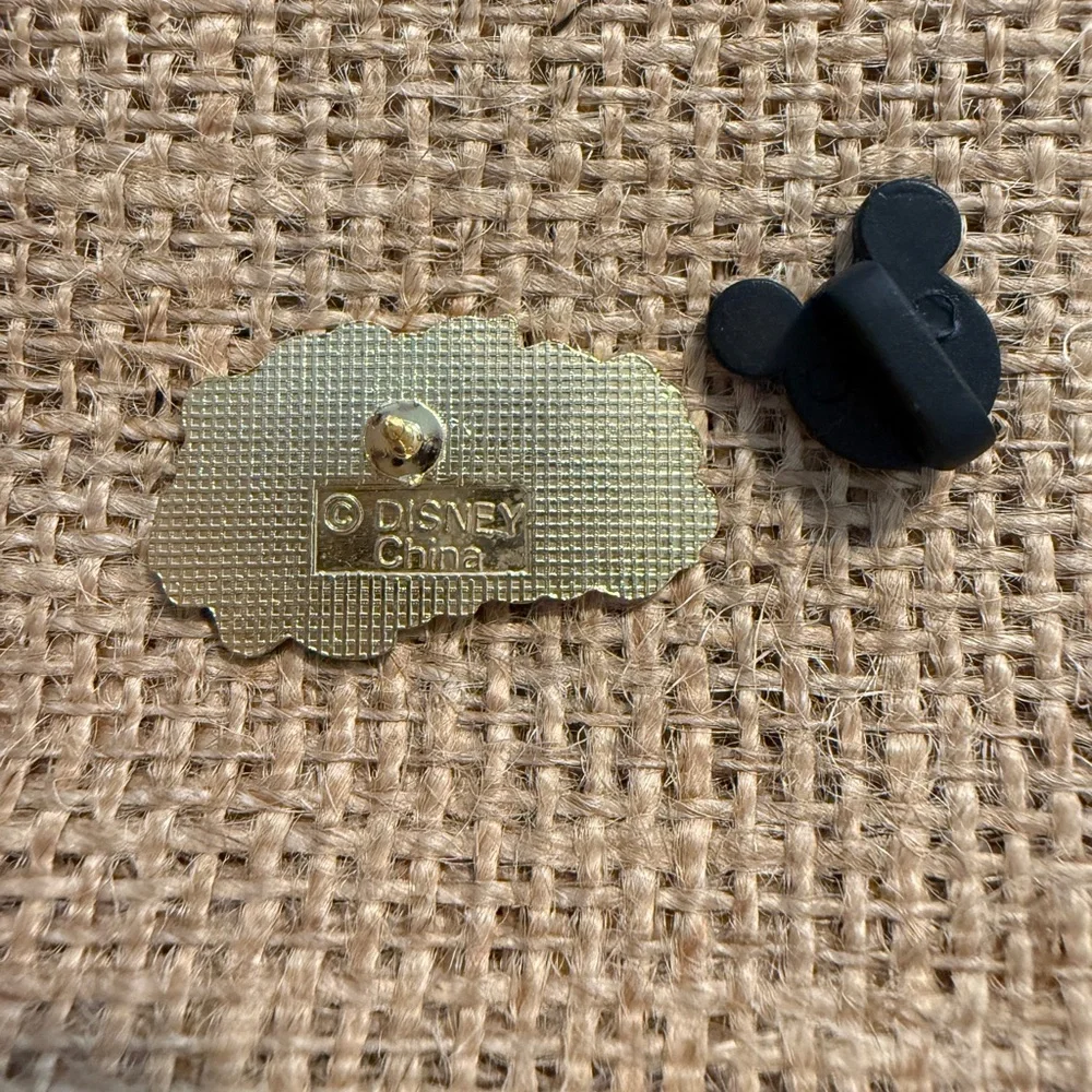 Disney Collectible Pin, early 2000’s, Walt Disney Travel Company Inc